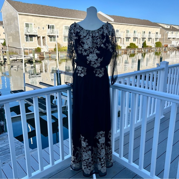 Nine West Gold Embroidered Off-The-Shoulder Maxi Dress - Picture 14 of 14